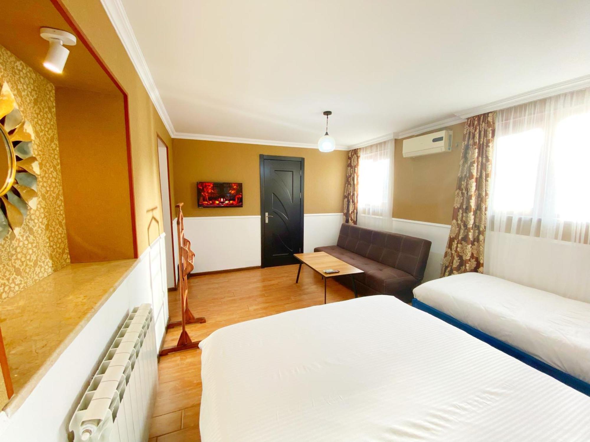 Hotel Orange Kutaisi Eksteriør billede