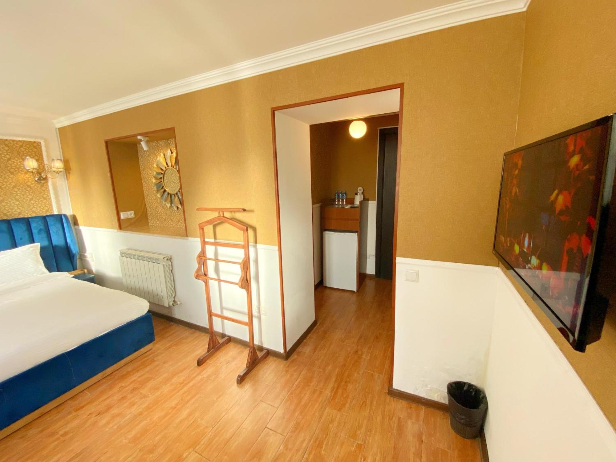 Hotel Orange Kutaisi Eksteriør billede