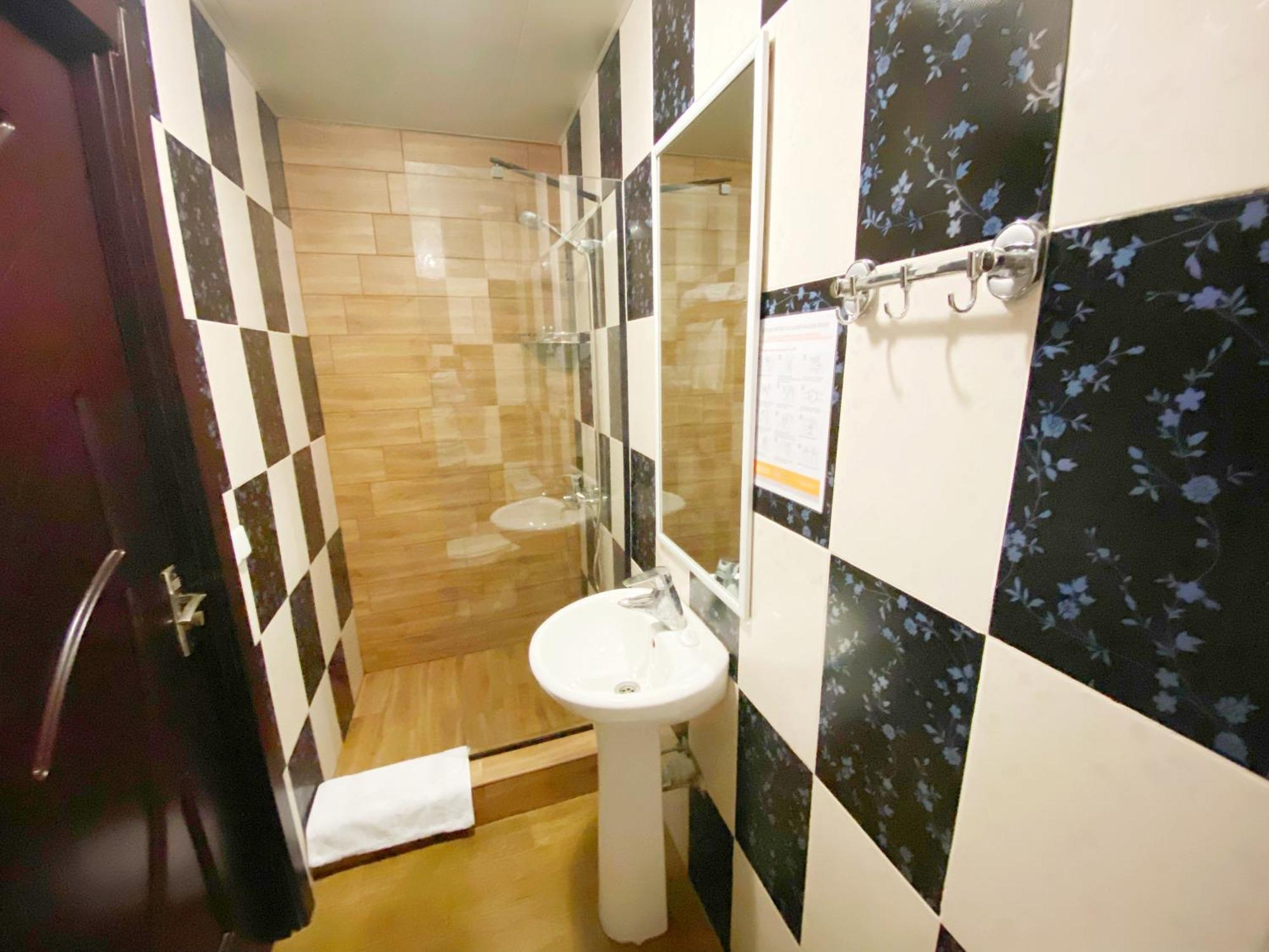 Hotel Orange Kutaisi Eksteriør billede