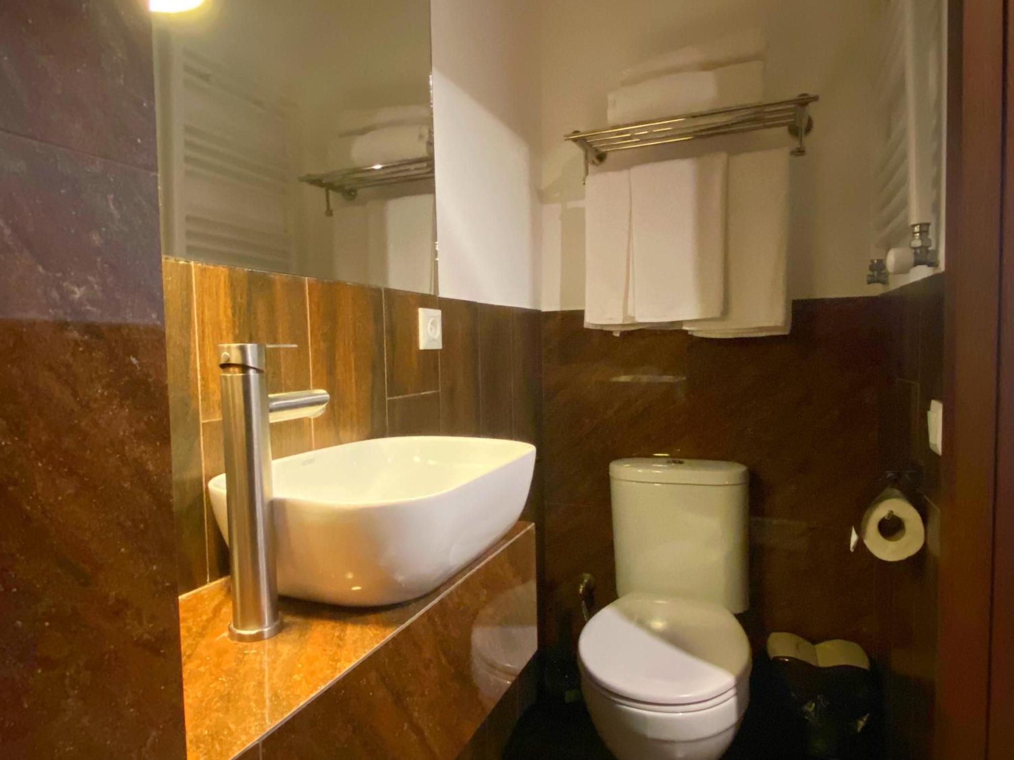 Hotel Orange Kutaisi Eksteriør billede