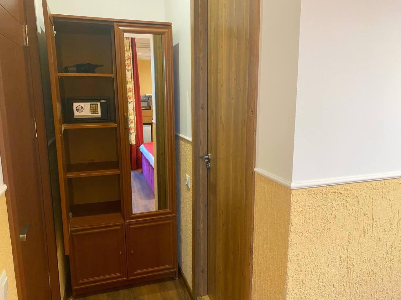 Hotel Orange Kutaisi Eksteriør billede
