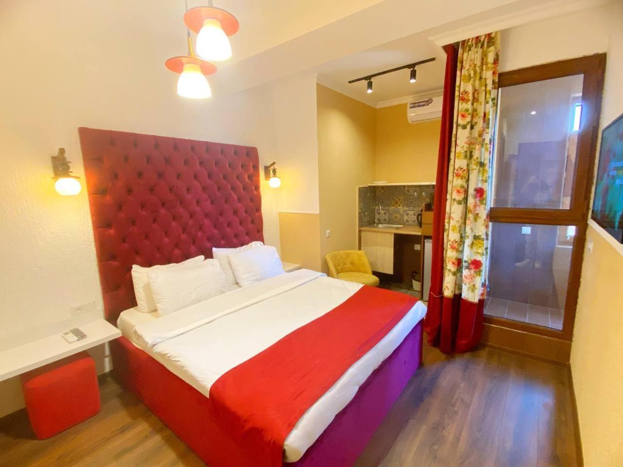 Hotel Orange Kutaisi Eksteriør billede