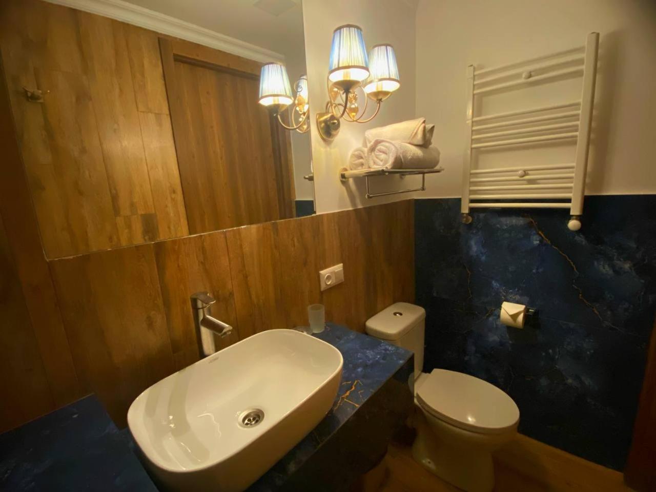 Hotel Orange Kutaisi Eksteriør billede